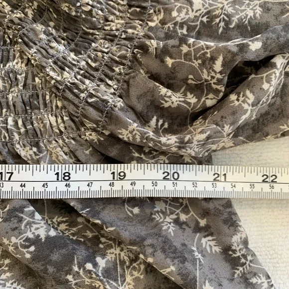 Grade & Gather Cottagecore Floral Sheer Blouse Grey Taupe Ruffle Long Sleeve L - Picture 10 of 10